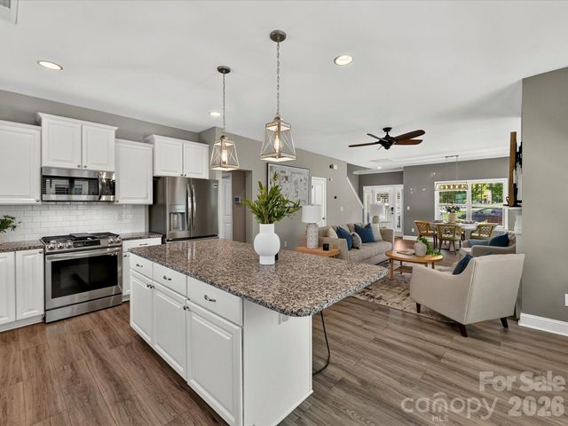 139 Martingale Avenue, Mooresville, NC 28115