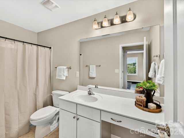 139 Martingale Avenue, Mooresville, NC 28115