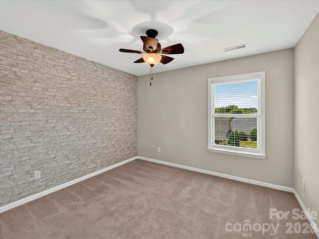 139 Martingale Avenue, Mooresville, NC 28115