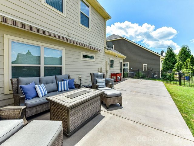 139 Martingale Avenue, Mooresville, NC 28115