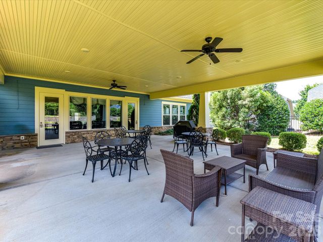 139 Martingale Avenue, Mooresville, NC 28115