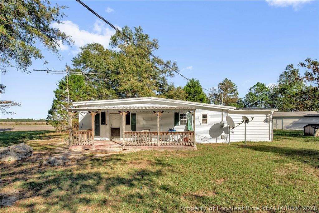 1485 Montford Drive, Maxton, NC 28364 — exterior