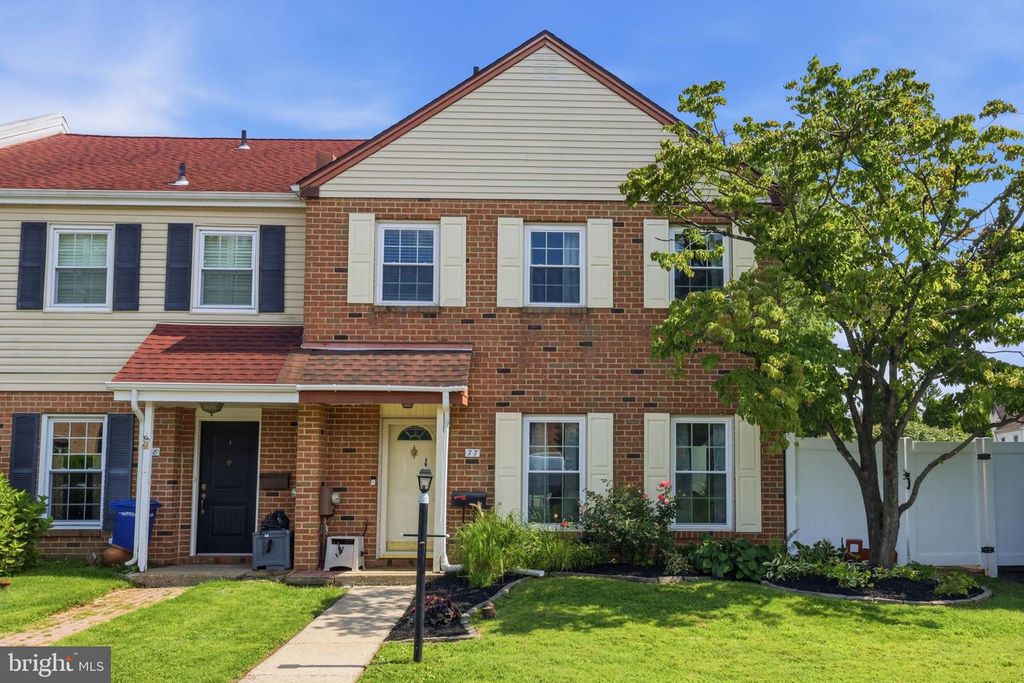 77 ANDOVER DR, LANGHORNE, PA 19047 — photo 2