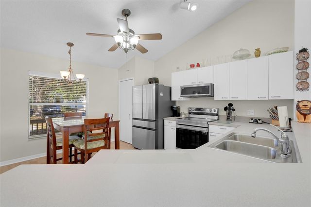 2663 WINCHESTER CIRCLE, Eustis, FL 32726