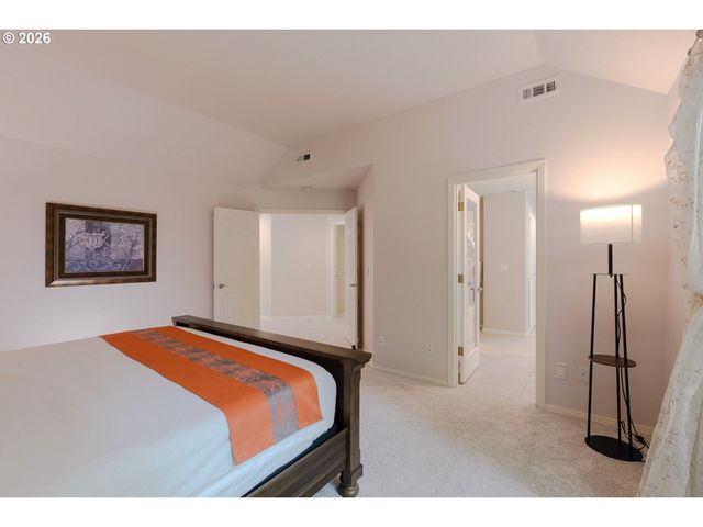 3821 FAIRHAVEN Dr, West Linn, OR 97068