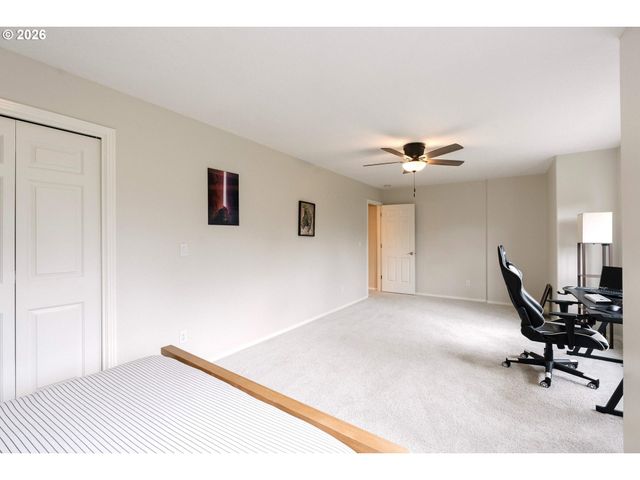3821 FAIRHAVEN Dr, West Linn, OR 97068
