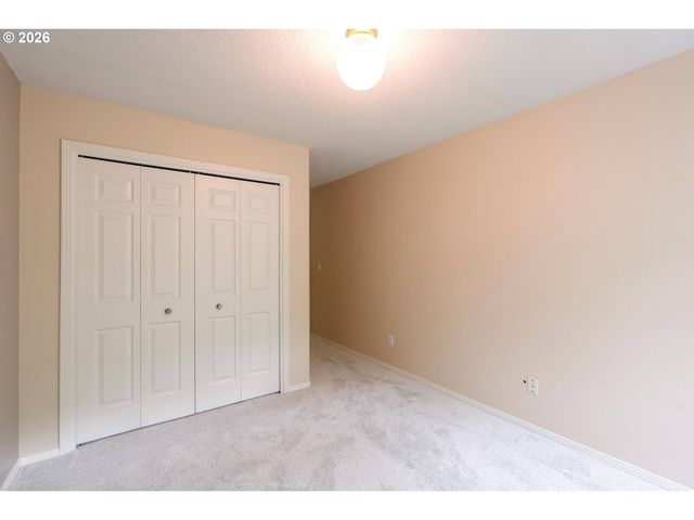 3821 FAIRHAVEN Dr, West Linn, OR 97068