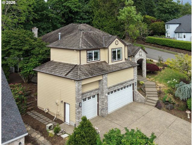 3821 FAIRHAVEN Dr, West Linn, OR 97068
