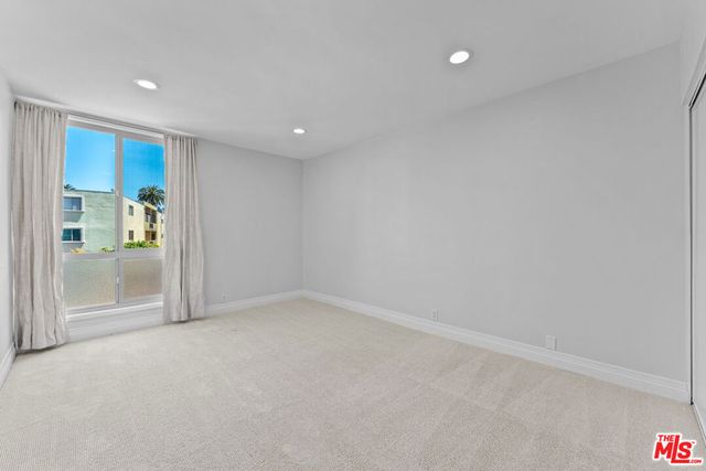 809 S Bundy Drive 202, Los Angeles, CA 90049