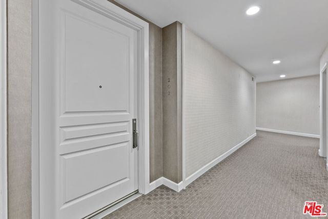 809 S Bundy Drive 202, Los Angeles, CA 90049