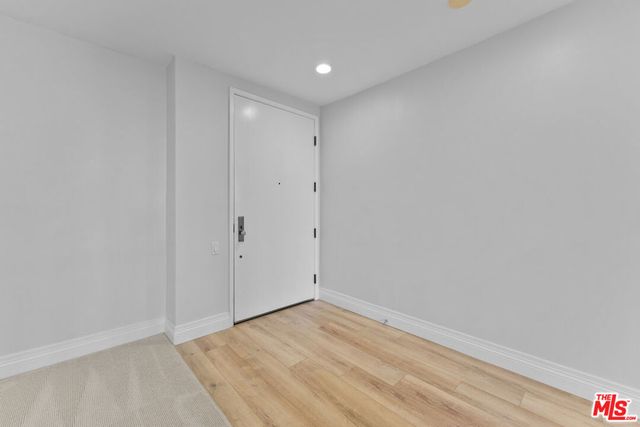 809 S Bundy Drive 202, Los Angeles, CA 90049