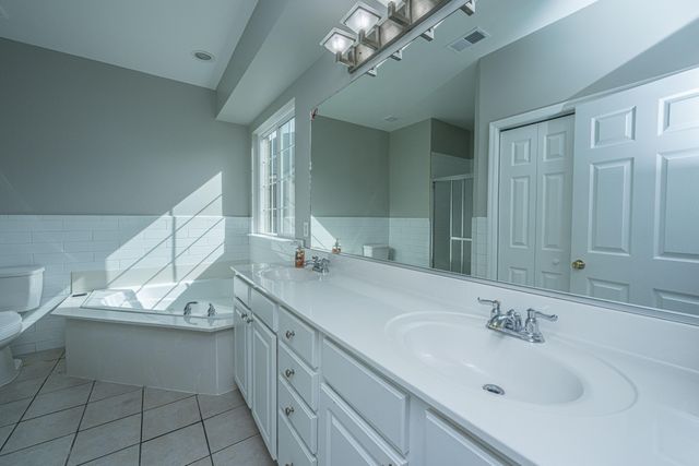 1319 Lark Lane, Hanahan, SC 29410