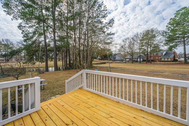 1319 Lark Lane, Hanahan, SC 29410