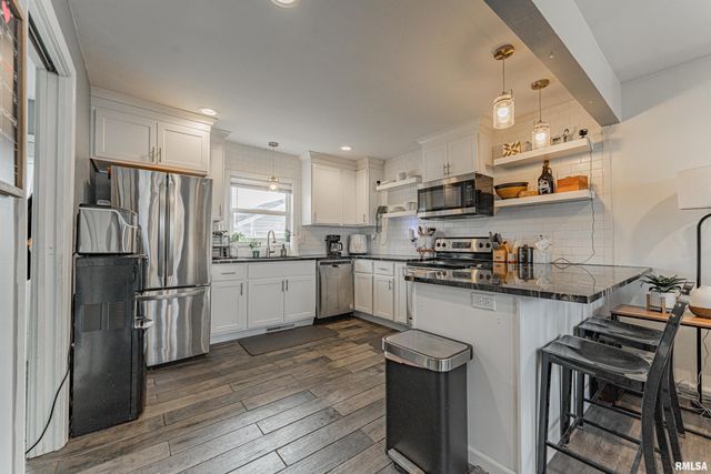 112 BRIARGATE Road, Washington, IL 61571