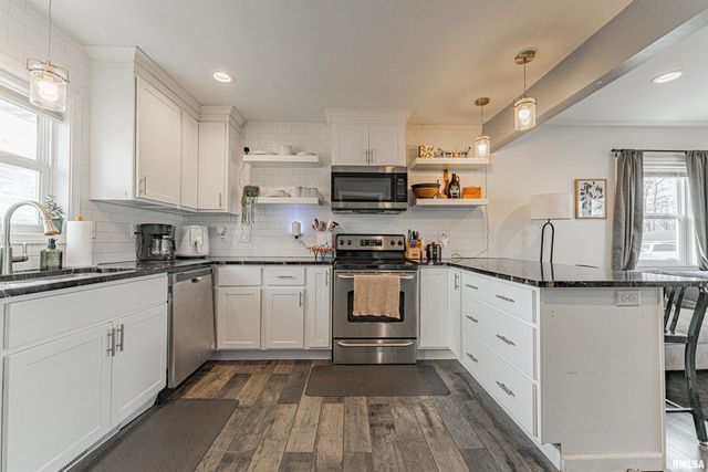 112 BRIARGATE Road, Washington, IL 61571