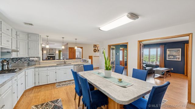 201 County Road 3006 Road, Bartlesville, OK 74003