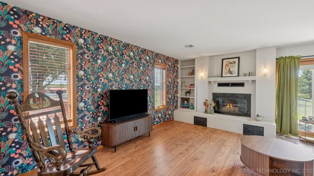 201 County Road 3006 Road, Bartlesville, OK 74003