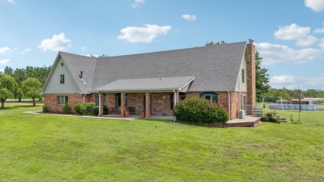 201 County Road 3006 Road, Bartlesville, OK 74003