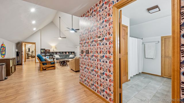 201 County Road 3006 Road, Bartlesville, OK 74003