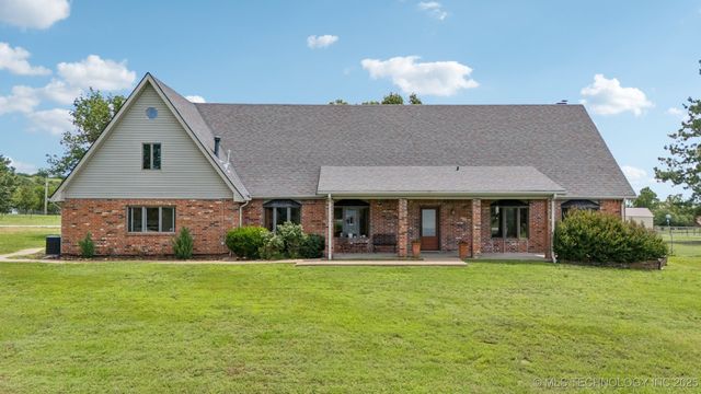 201 County Road 3006 Road, Bartlesville, OK 74003
