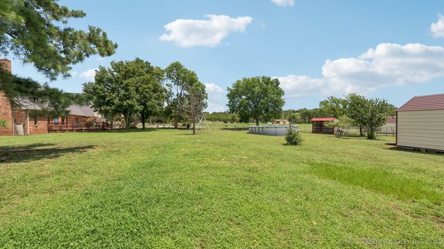 201 County Road 3006 Road, Bartlesville, OK 74003