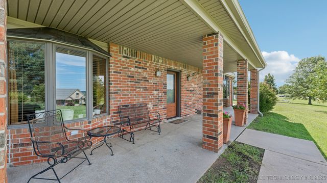 201 County Road 3006 Road, Bartlesville, OK 74003