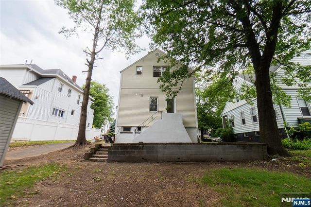 245 Elm Avenue, Bogota, NJ 07603