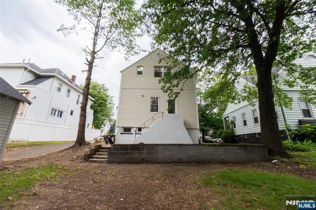 245 Elm Avenue, Bogota, NJ 07603