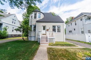 245 Elm Avenue, Bogota, NJ 07603