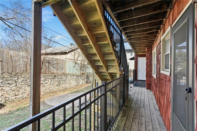 4614 HOLLY Street 3, Kansas City, MO 64112