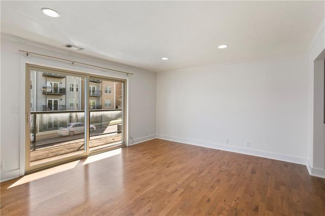 4614 HOLLY Street 3, Kansas City, MO 64112