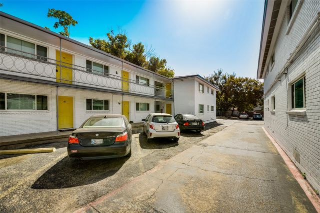 4722 Reiger Avenue 116, Dallas, TX 75246