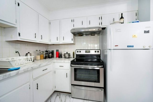 100 Grandview Ave 11A, Quincy, MA 02170