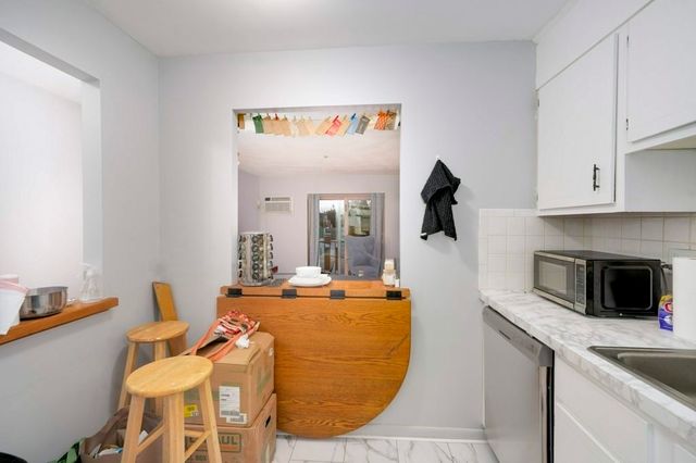 100 Grandview Ave 11A, Quincy, MA 02170