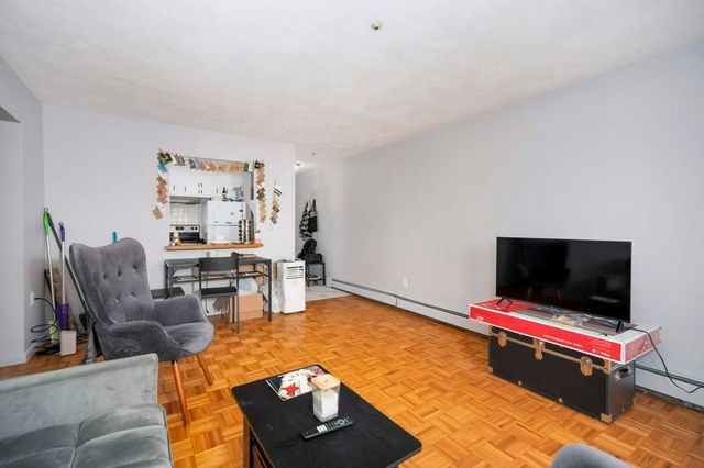 100 Grandview Ave 11A, Quincy, MA 02170