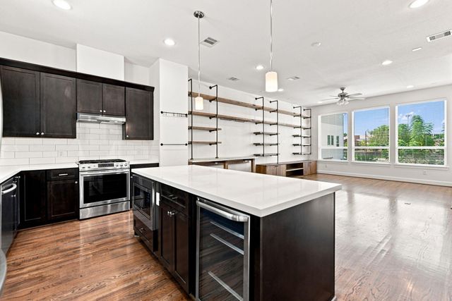 2730 Eado Edge Court, Houston, TX 77020