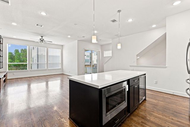 2730 Eado Edge Court, Houston, TX 77020