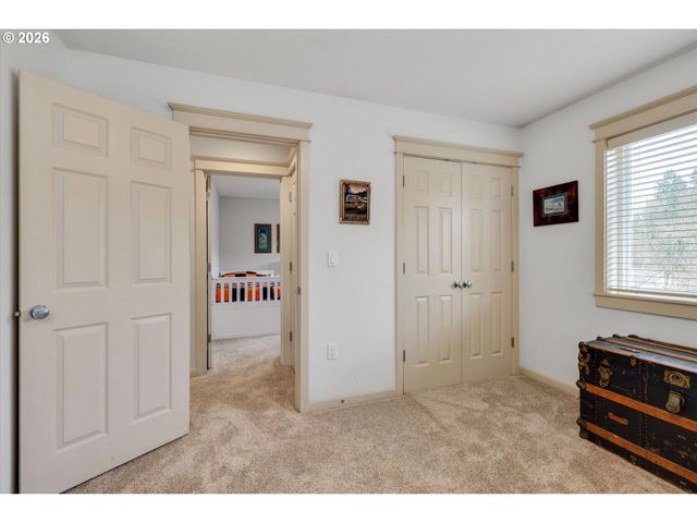 11335 LEGATO Dr, Oregon City, OR 97045