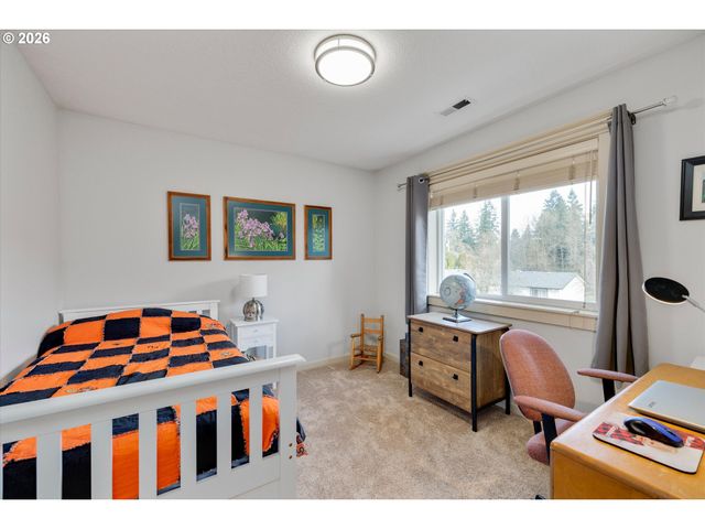 11335 LEGATO Dr, Oregon City, OR 97045