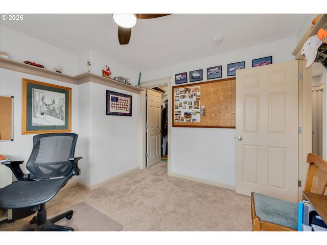 11335 LEGATO Dr, Oregon City, OR 97045