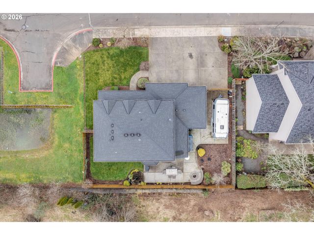 11335 LEGATO Dr, Oregon City, OR 97045