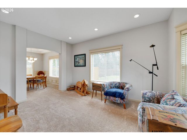 11335 LEGATO Dr, Oregon City, OR 97045