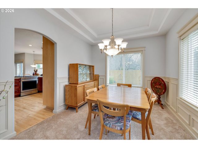 11335 LEGATO Dr, Oregon City, OR 97045