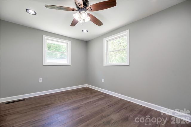 404 Dogwood Lane, Statesville, NC 28625