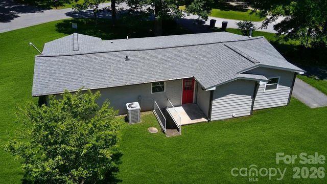 404 Dogwood Lane, Statesville, NC 28625