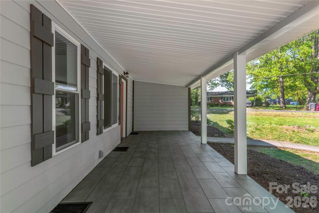 404 Dogwood Lane, Statesville, NC 28625
