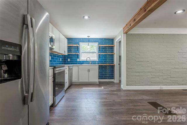404 Dogwood Lane, Statesville, NC 28625