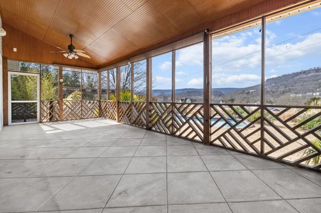 292 Horse Creek Drive, Chattanooga, TN 37405