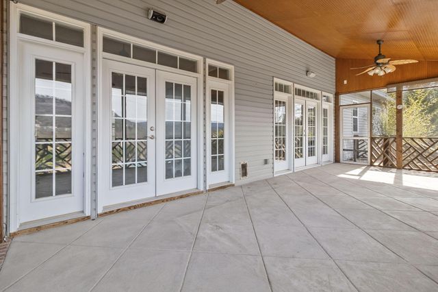 292 Horse Creek Drive, Chattanooga, TN 37405