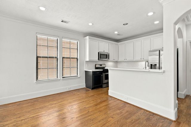 1354 Studer Street, Houston, TX 77007
